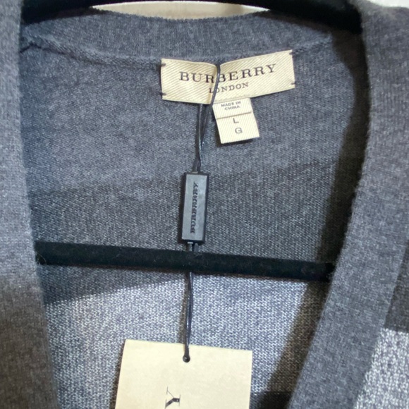‼️ AUTHENTIC ‼️ BURBERRY - Picture 2 of 6